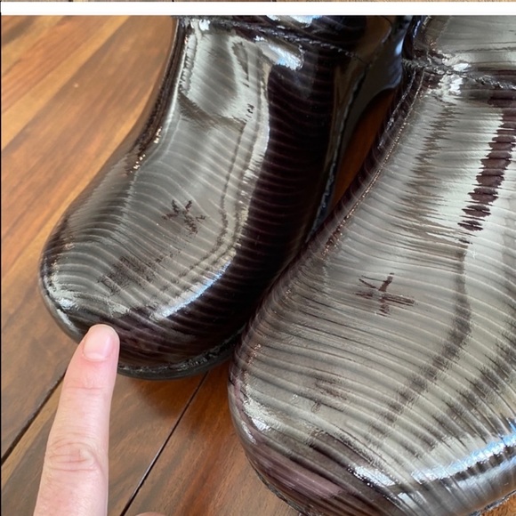 Dansko Striped Leather Clogs 41 - Picture 2 of 10